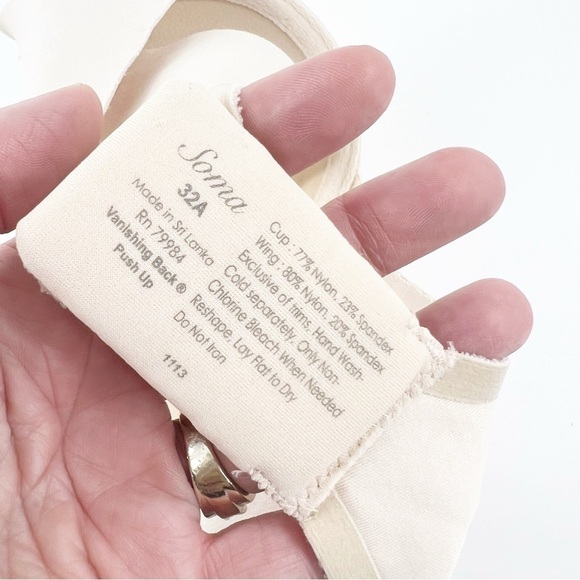 ✅ SOMA CREAM VANISHING BACK AND PUSH UP BRA SIZE 32A - Picture 2 of 3